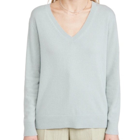 Vince Sweaters - Vince Cashmere Weekend V-Neck Sweater in Sea Glass Blue, Size XXS (fits like XS)